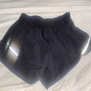 LULULEMON HOTTY HOT SHORTS